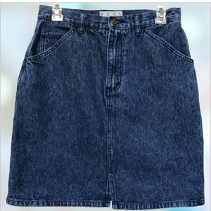 VTG Real Comfort-carpenter denim skirt.